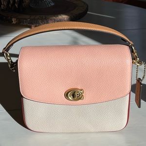 Coach Cassie crossbody purse- comes with chain strap and leather strap- NWOT-